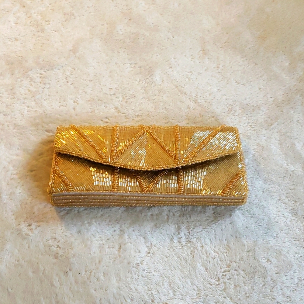 Bijoux Terner beaded clutch bag gold champagne Fancy Party New Years